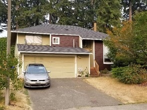 Building Photo - 3 bedroom in Renton WA 98058