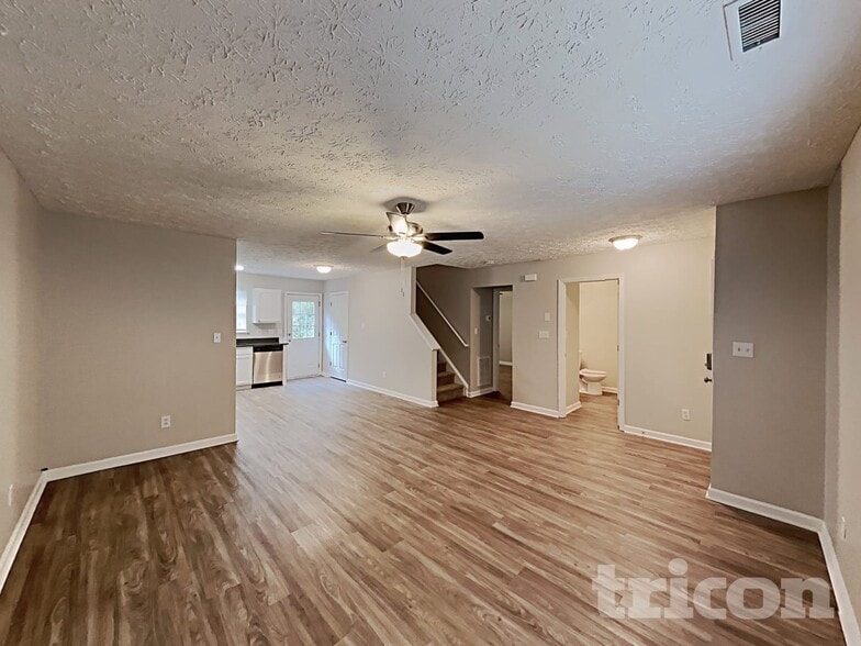 Building Photo - 5808 Brambleton Ave