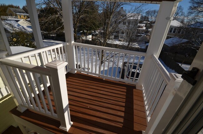 Building Photo - 39 Cleveland St