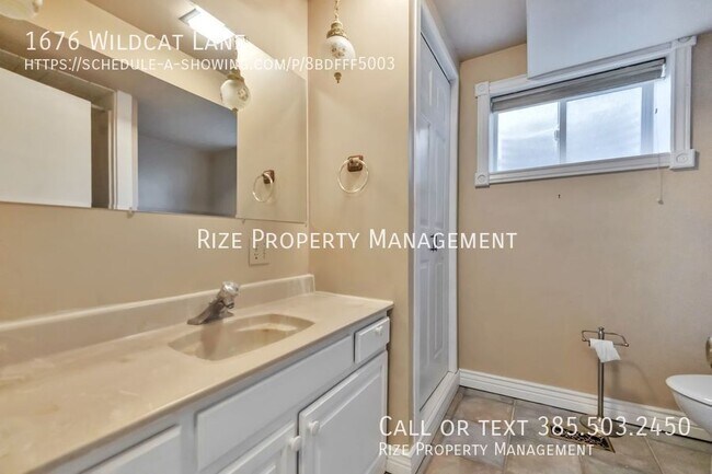 Building Photo - 1676 Wildcat Ln