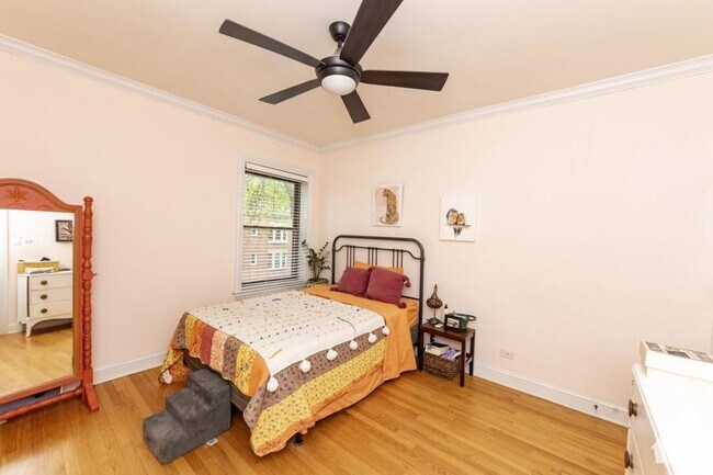 Building Photo - 2 bedroom in Chicago IL 60640