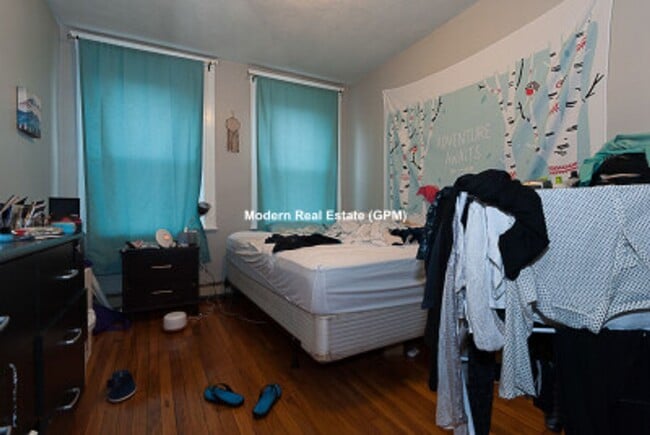 Building Photo - *Must-see 2BR Near Reservoir - HEAT & HOT WATER INCLUDED*