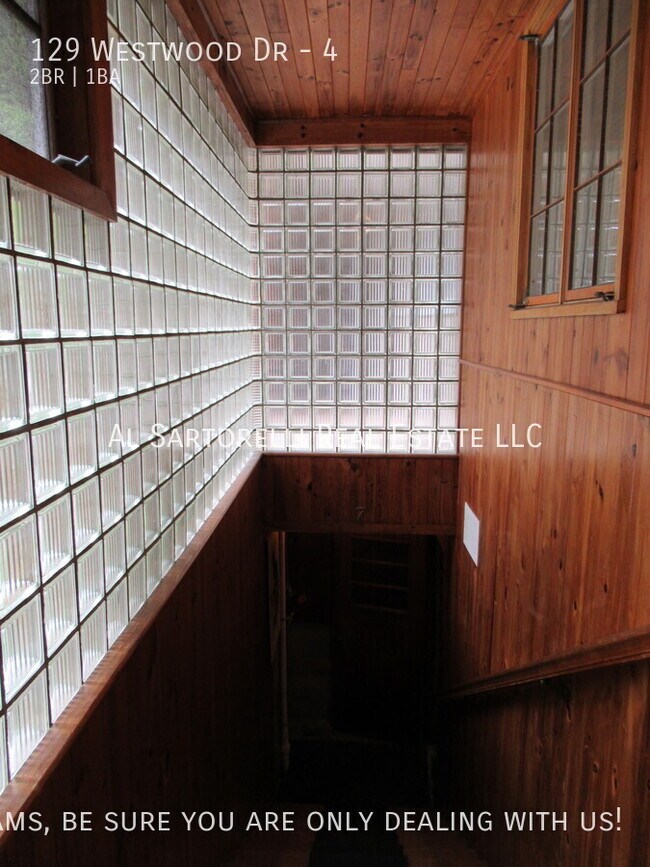 Building Photo - 129 Westwood Dr