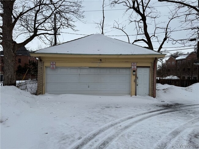 Building Photo - 121 Humboldt Pkwy