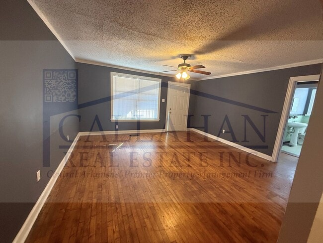 Building Photo - Capitol Hill 2 Bedroom