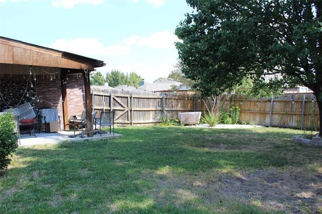 Building Photo - 7214 Maplewood Dr