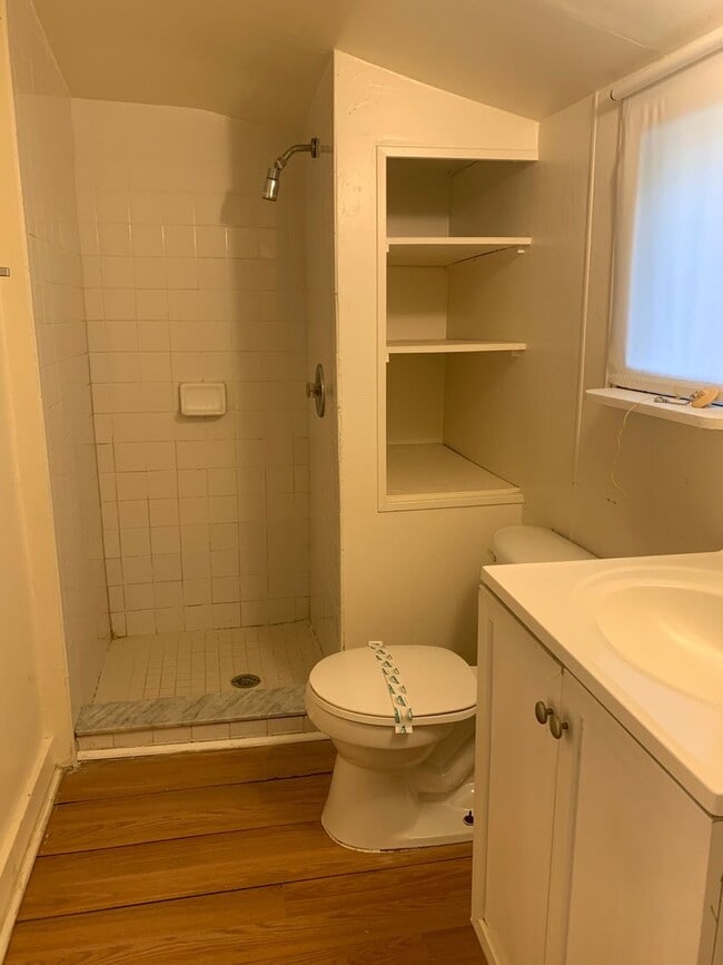 Building Photo - Charming 1/1 Home in St. Cloud