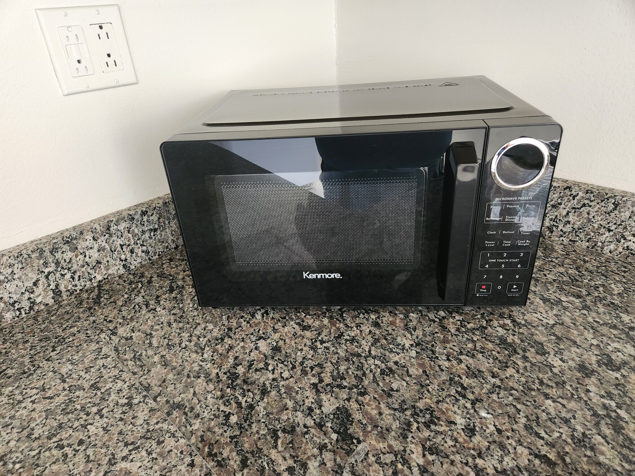 Microwave - 61 N Linwood Ave
