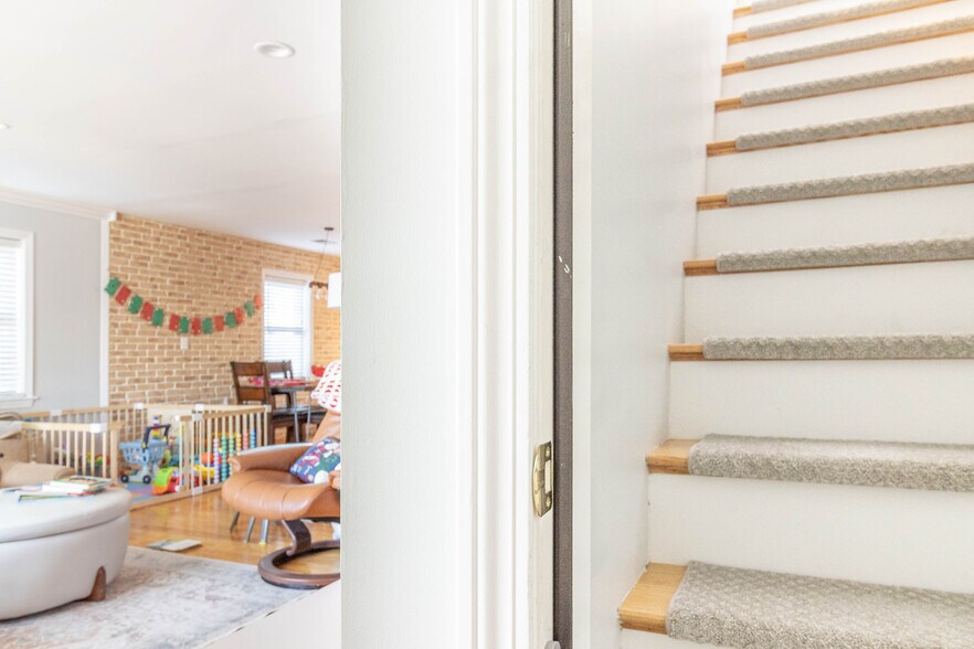 Building Photo - 221 Neponset Ave