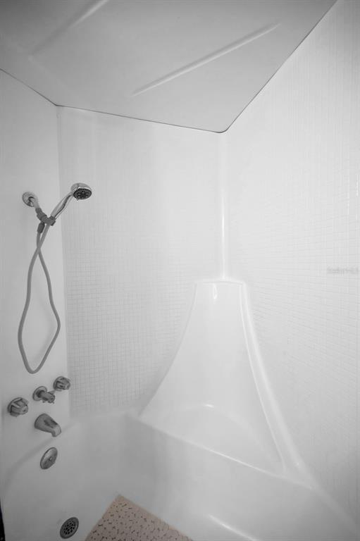 Building Photo - 1000 Crane Ct