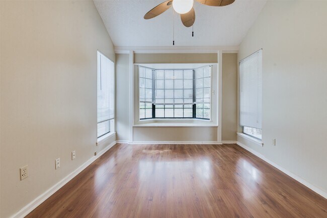 Building Photo - 22206 N Fork Dr
