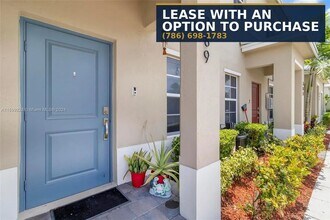 Building Photo - 389 NE 5th Pl