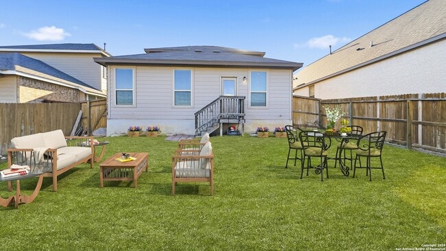 Building Photo - 2814 High Castle