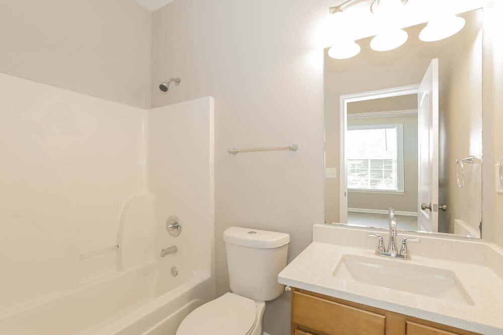 Building Photo - 2452 Temple View Dr