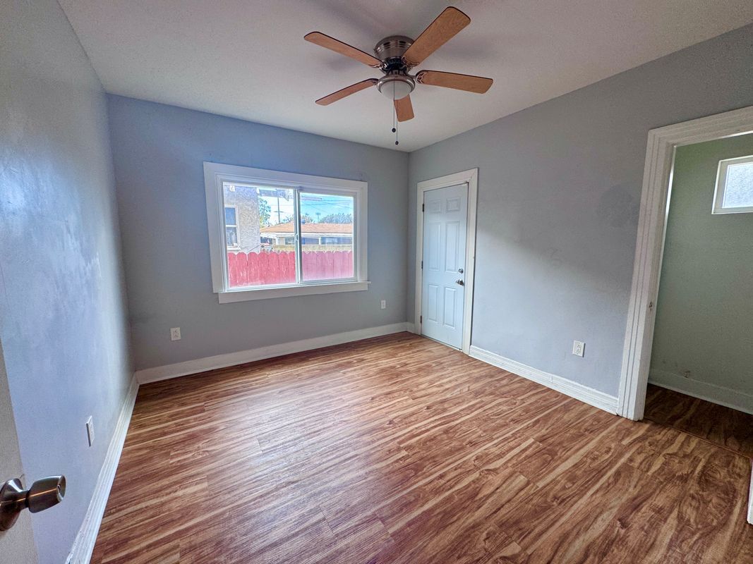 Building Photo - 1151 E 15th St