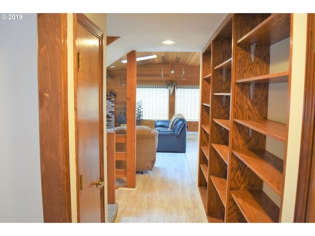 Building Photo - 94217 Terrace Garden Way