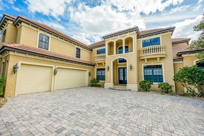 Building Photo - 1605 Kennesaw Dr