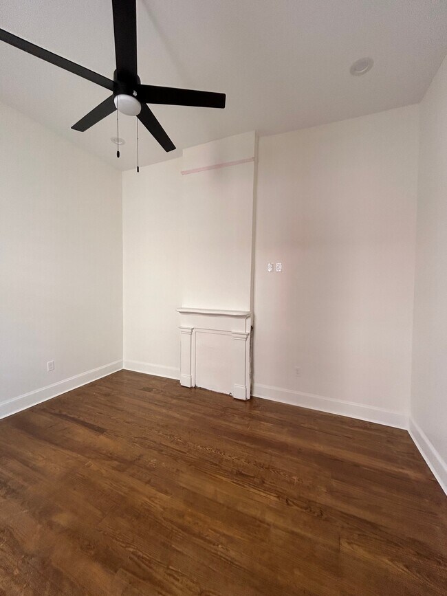 Building Photo - 1015 N Galvez St