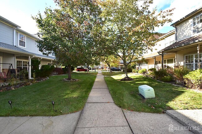 Building Photo - 56 Sassafras Ct