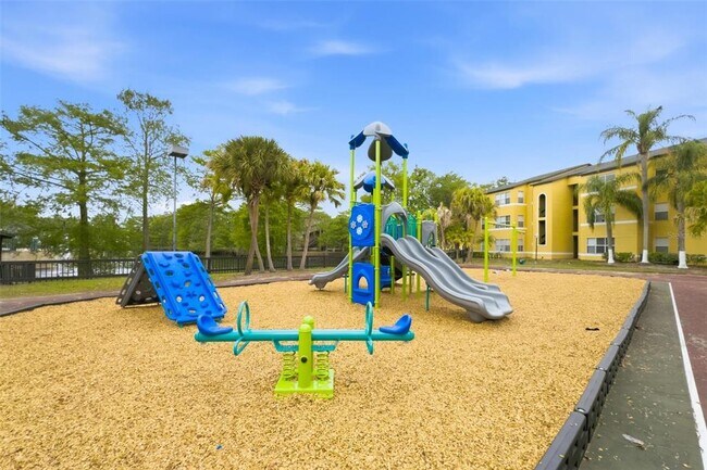 Building Photo - 4532 Commander Dr
