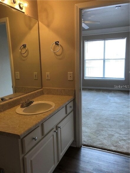 Building Photo - 10526 Villa View Cir