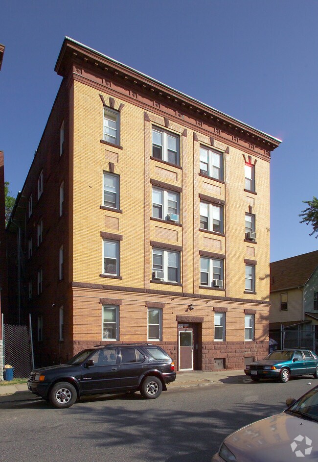 Patton Place 70 Patton St Springfield MA 01104 Apartment Finder