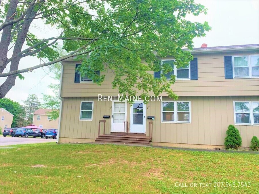 Building Photo - 33 Yale St