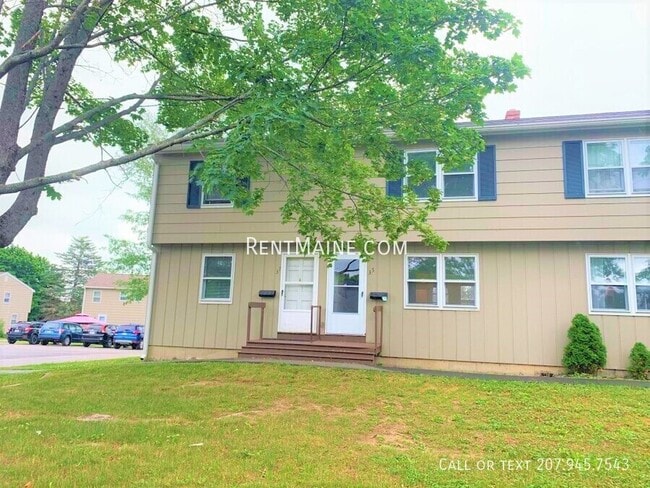 Building Photo - 33 Yale St