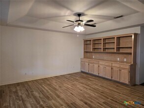 Building Photo - 120 Gardenridge Dr