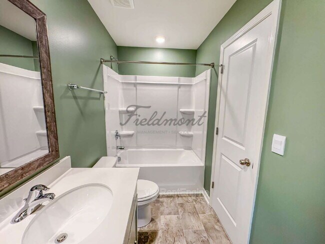 Building Photo - 322 Gammon Ln