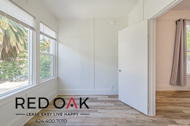 Building Photo - 470 Cypress Ave