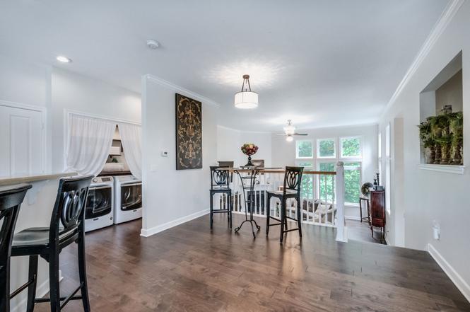 Building Photo - 320 Old Hickory Blvd