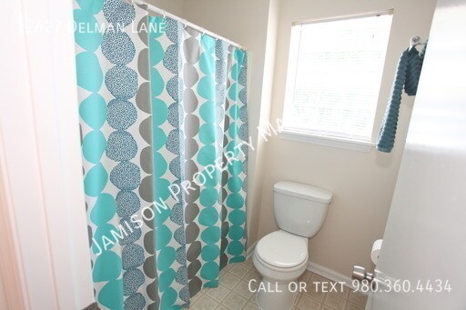 Building Photo - 12627 Delman Ln