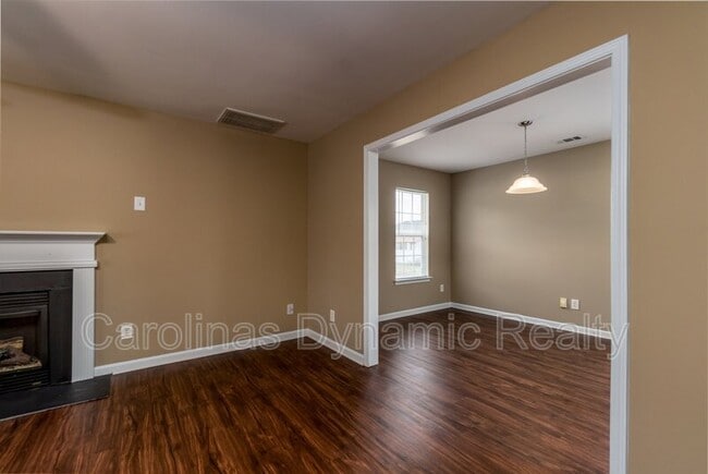 Building Photo - 2118 Lexington Ave