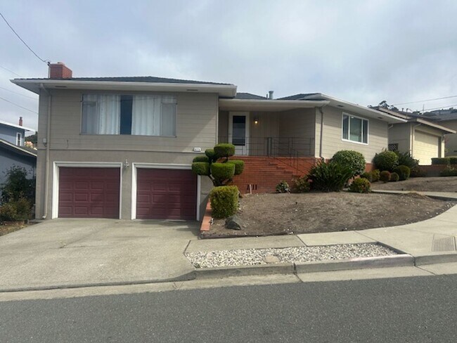 Primary Photo - 6775 Kenilworth Ave