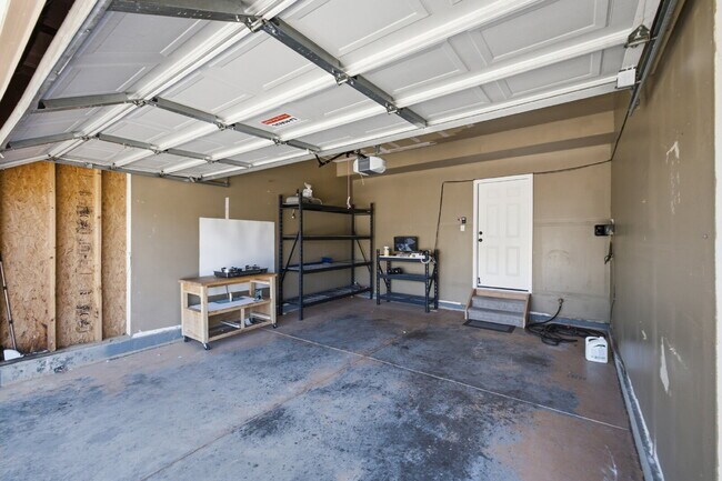 Building Photo - "Charming 3-Bedroom Home with 2.5 Baths on Kirk Street – 1744 sq ft of Comfort in Denver!"