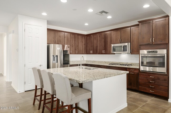 Building Photo - 5429 S Luiseno Blvd