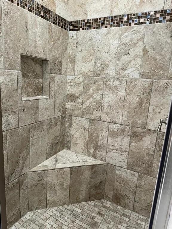 Building Photo - 1802 Juniper Ln