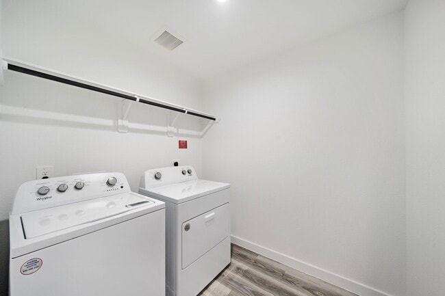 Building Photo - 12223 City Rose Ct