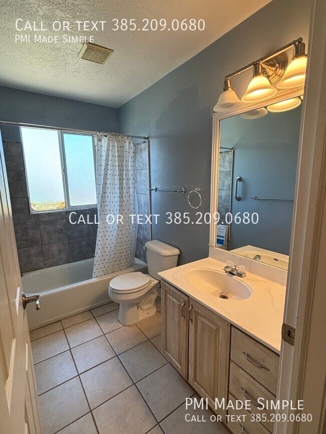 Building Photo - 609 Saddlebrook Dr