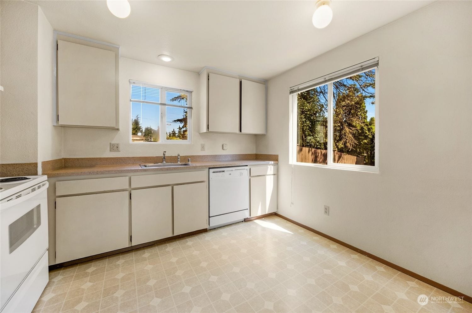 Building Photo - 22024 76th Ave W