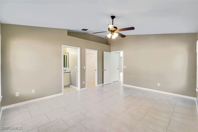 Building Photo - 8072 Cypress Dr S