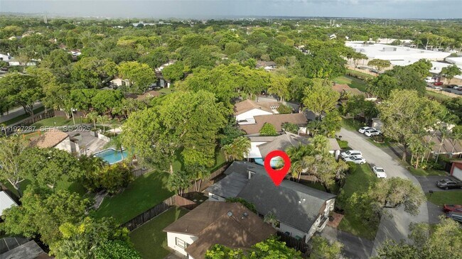 Building Photo - 10824 SW 132nd Cir Ct