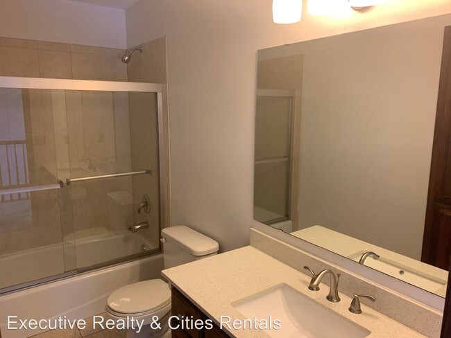 Building Photo - 6 br, 4 bath House - 6086 Summit Curve S