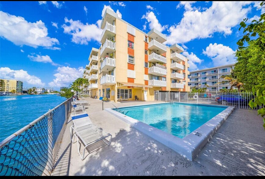 Building Photo - 7900 Tatum Waterway Dr
