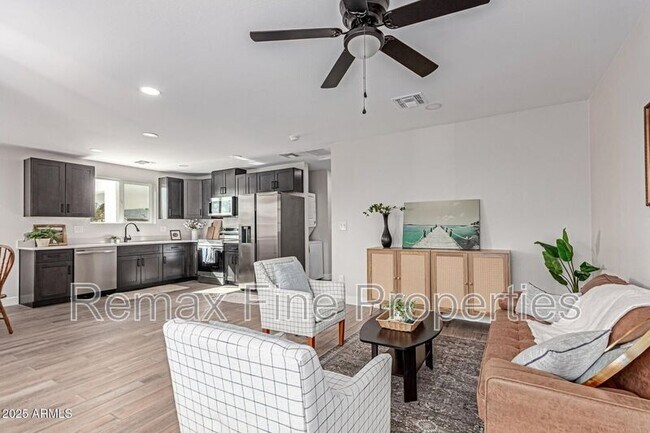 Building Photo - 6421 S 23rd St