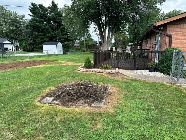 Building Photo - 5626 Hammon Dr