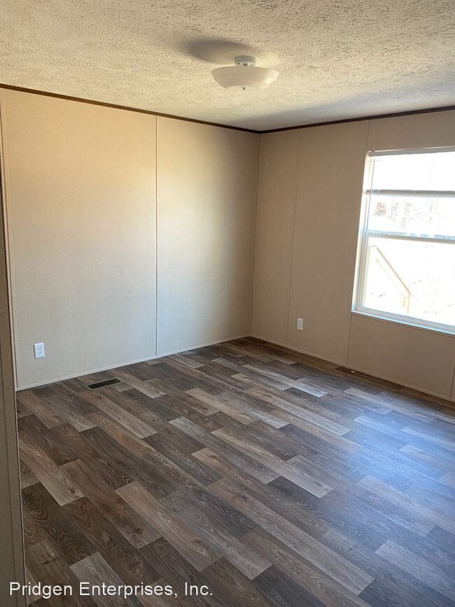 Building Photo - 4 br, 2 bath House - 174 Valley Road