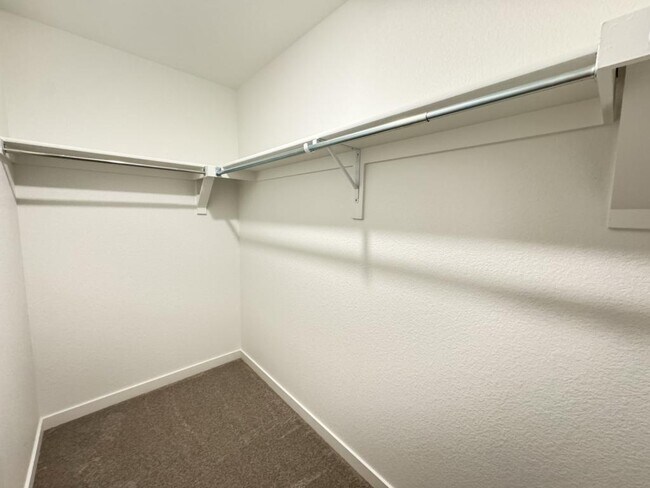 Building Photo - 4322 Fellows Dr