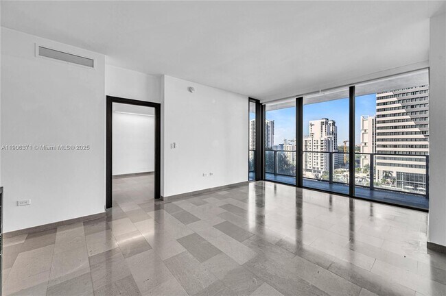 Building Photo - 88 SW 7th St